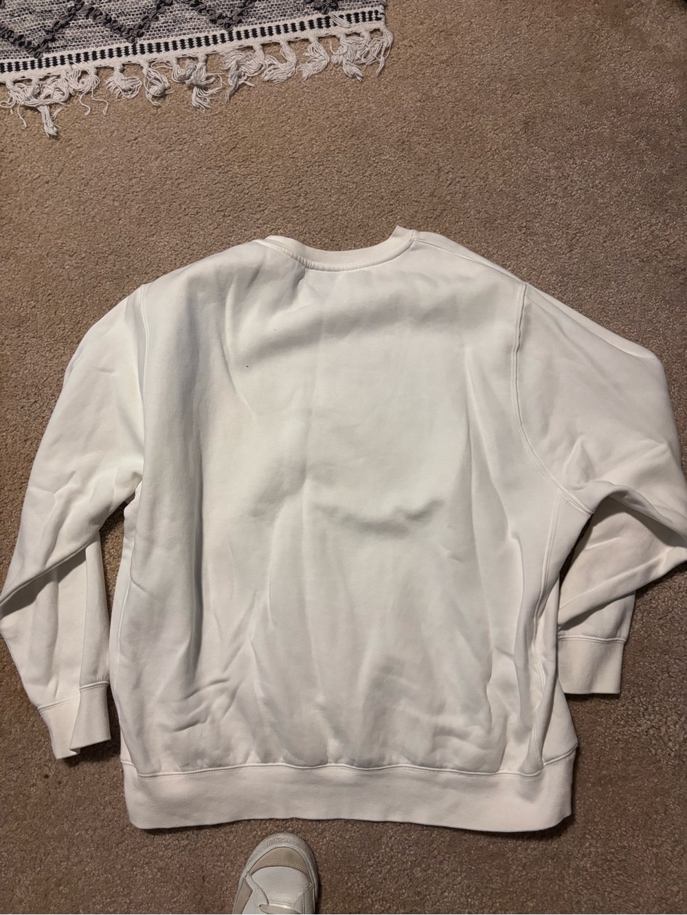 Nike Men’s White Crewneck Sweatshirt